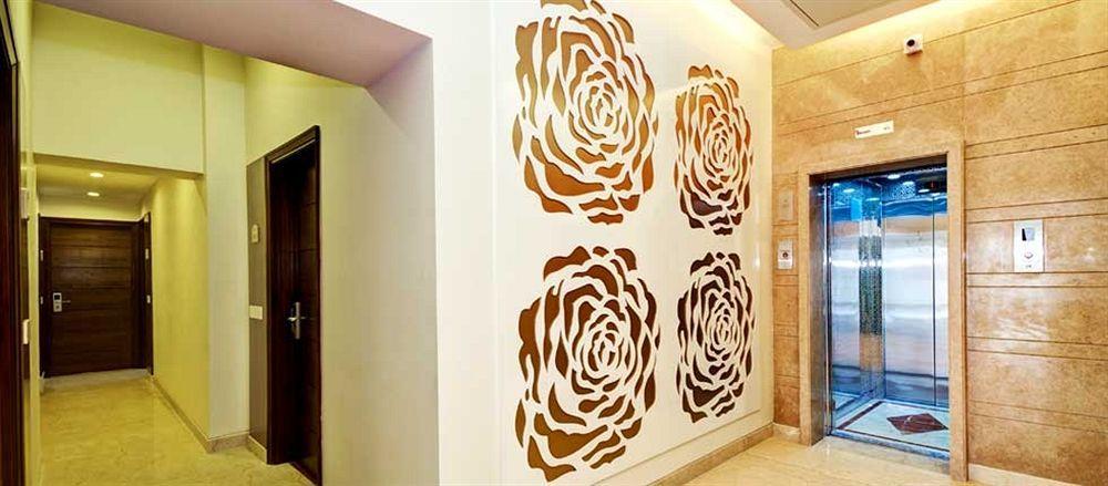 La Sagrita Otel Yeni Delhi Dış mekan fotoğraf