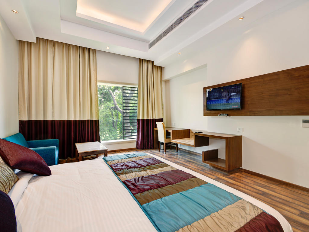 La Sagrita Otel Yeni Delhi Dış mekan fotoğraf